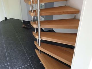 Bolzentreppe mein Treppenhaus Grohskurth Stairs Wood, Flooring, Floor, Wood flooring, Hardwood, Wood stain, Stairs, Laminate flooring, Plywood, Plank
