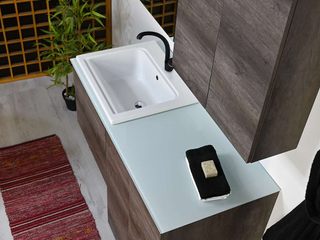 KLARA 130C è il mobile di arredo bagno e lavanderia moderna con lavabo in ceramica YORK, Jo-Bagno.it Jo-Bagno.it Laundry room