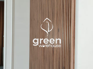 Instalación de Lambrin en Sala de estar, Green Warehouse Green Warehouse Soggiorno moderno