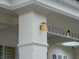 Kerala classic Renovation | Lezara design, LEZARA Design LEZARA Design 一戸建て住宅