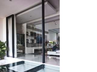 Glass Green Water House, AIGI Architect + Associates AIGI Architect + Associates Maison individuelle