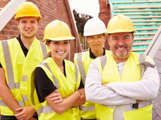 Avoiding Common Pitfalls: Risk Management Strategies for Builders, Builder in London Builder in London Rumah kayu
