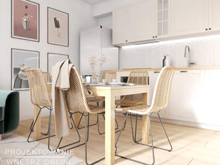 Aranżacja salonu z aneksem i kącik home office w jasnych kolorach, Projektowanie Wnętrz Online Projektowanie Wnętrz Online Small kitchens