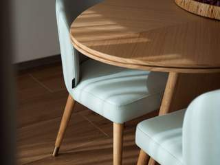 Cadeiras ByOriginal Small kitchens Mobília, Mesa, Cadeira, Madeira, Conforto, Retângulo, Pisos, Chão, Madeira dura, Mancha de madeira