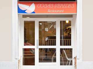 Restaurante Cosas Veredes, Estudio Haya Estudio Haya Powierzchnie handlowe