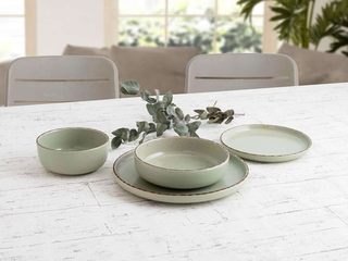 Ceramic dinnerware 12 pieces, Press profile homify Press profile homify Mediterranean style dining room