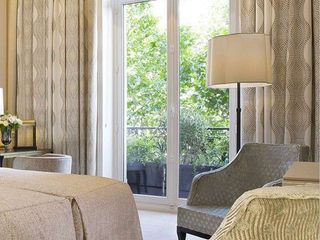 The elegance and charm of Parisian boutique hotel UpperKey Living room hotel management,boutique hotel management,UpperKey hotel management,hoteliers,UpperKey