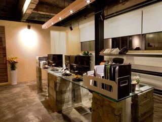 투플라이 첫 번째 사무실, 디자인투플라이 디자인투플라이 Industrial style study/office