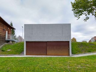 Minimalistisches Lagergebäude, schroetter-lenzi Architekten schroetter-lenzi Architekten Depósito