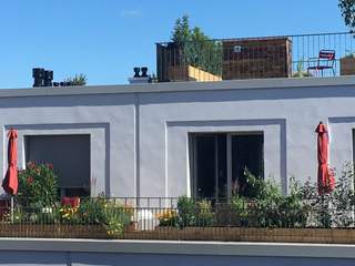 Lange Dachterrasse, Nelka Nelka Modern balcony, veranda & terrace