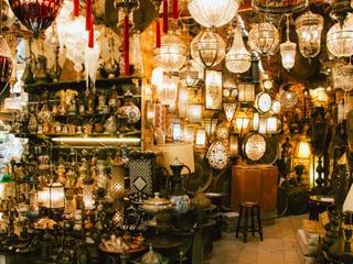 EA20250113-23397 Press profile homify Asian style bathroom Lighting, Light fixture, Lampshade, Lantern, Market, Bazaar, Night, Lamp, Light Bulb, Retail