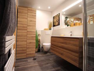 Holzböden sind einfach gemütlicher., Bad Campioni Bad Campioni Moderne Badezimmer