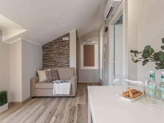 SHOOTING CASA VACANZE | San Benedetto del Tronto (AP), Habitat Home Staging & Photography Habitat Home Staging & Photography Couloir, entrée, escaliers modernes