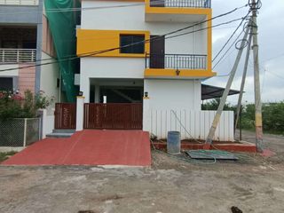 Gasti Residence , Cfolios Design And Construction Solutions Pvt Ltd Cfolios Design And Construction Solutions Pvt Ltd Bungalow