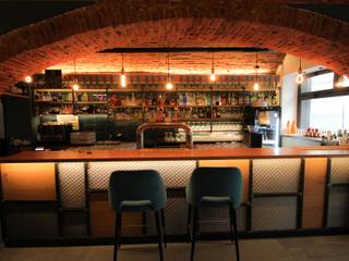 Bar pub birreria Bon Bon – Omegna – Verbania, RMG Project Contract Division RMG Project Contract Division مساحات تجارية