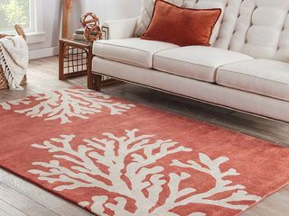 Embracing Timeless Elegance with Traditional Rugs redsco Comedores de estilo clásico Furniture, White, Couch, Light, Black, Rectangle, Plant, Wood, Interior design, Lighting