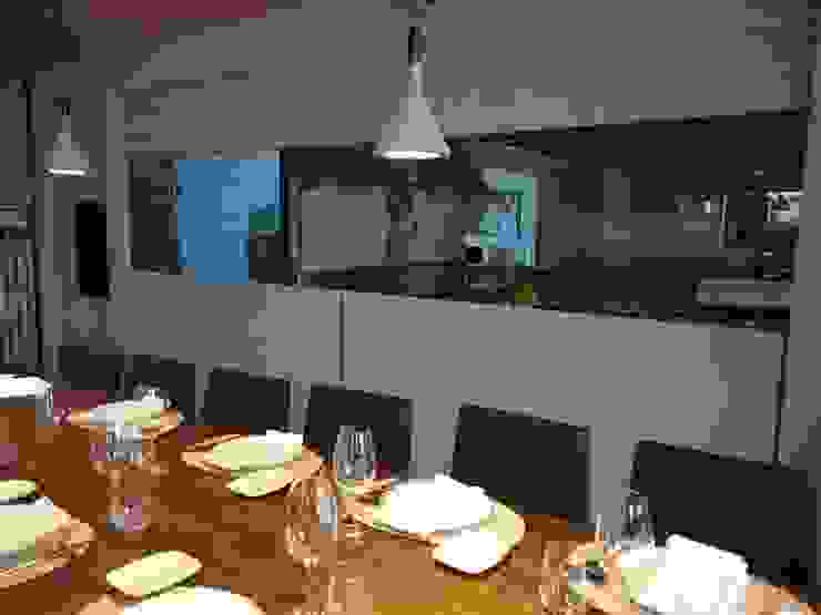 Paneles acústicos para reducir la reverberación en los restaurantes, Vertisol Internacional SRL Vertisol Internacional SRL Столовая комната в стиле модерн Серый