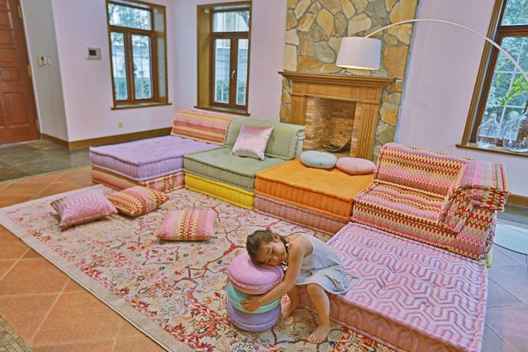 Total freedom of form and function Lila & Lin Hauptschlafzimmer Mehrfarbig large floor cushion,large sofa cushion,decorative sofa,floor cushion,floor couch,back cushion,velvet pouf,floor pouf,play mat,pet sofa,kids corner sofa
